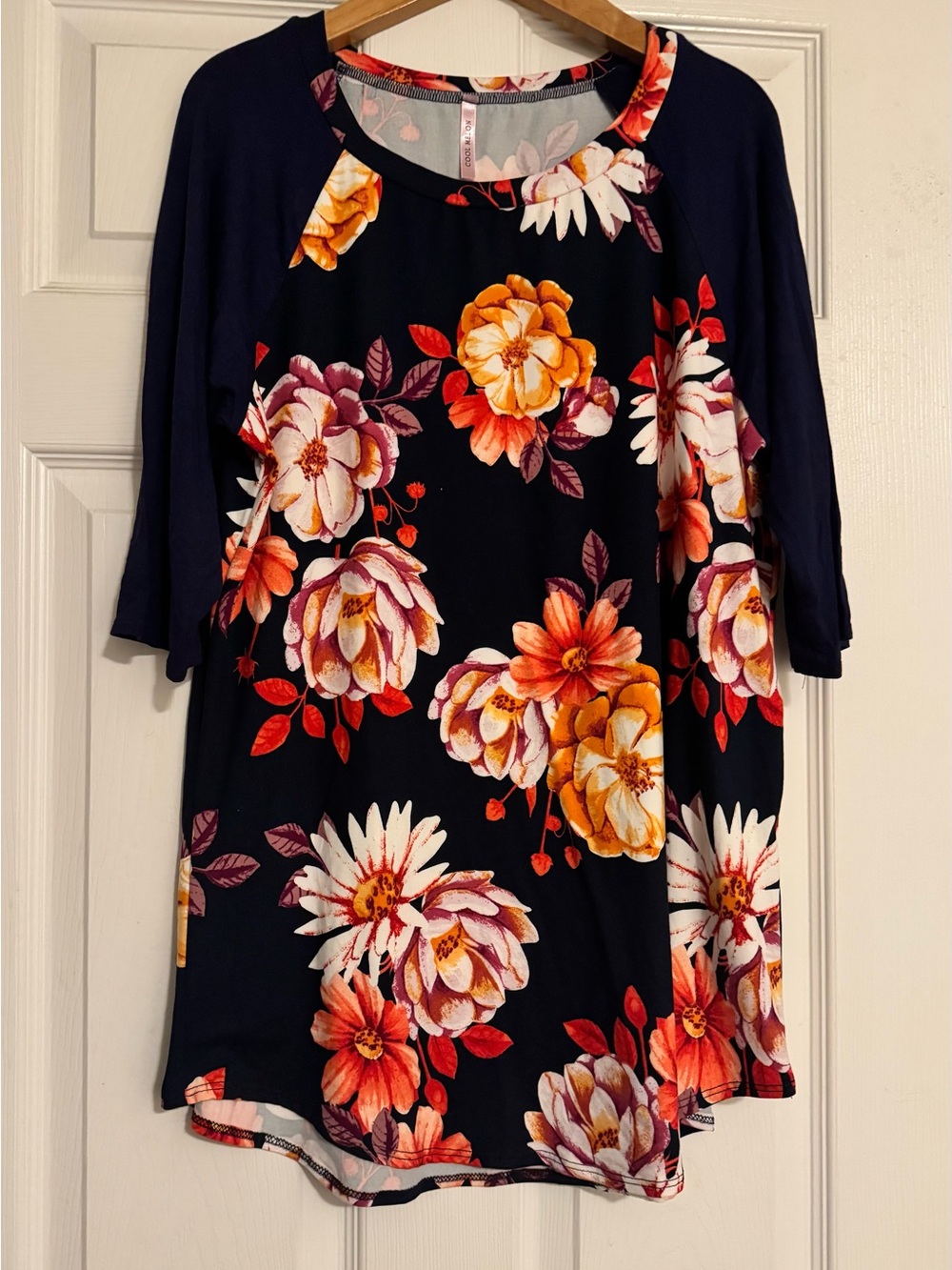 Navy Floral Raglan Tunic - 3/4 sleeves